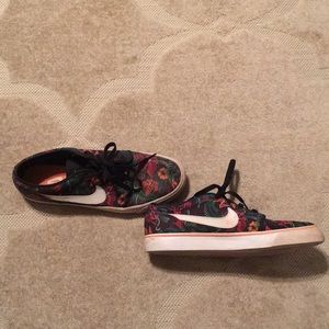 Nike flower power edition shoes